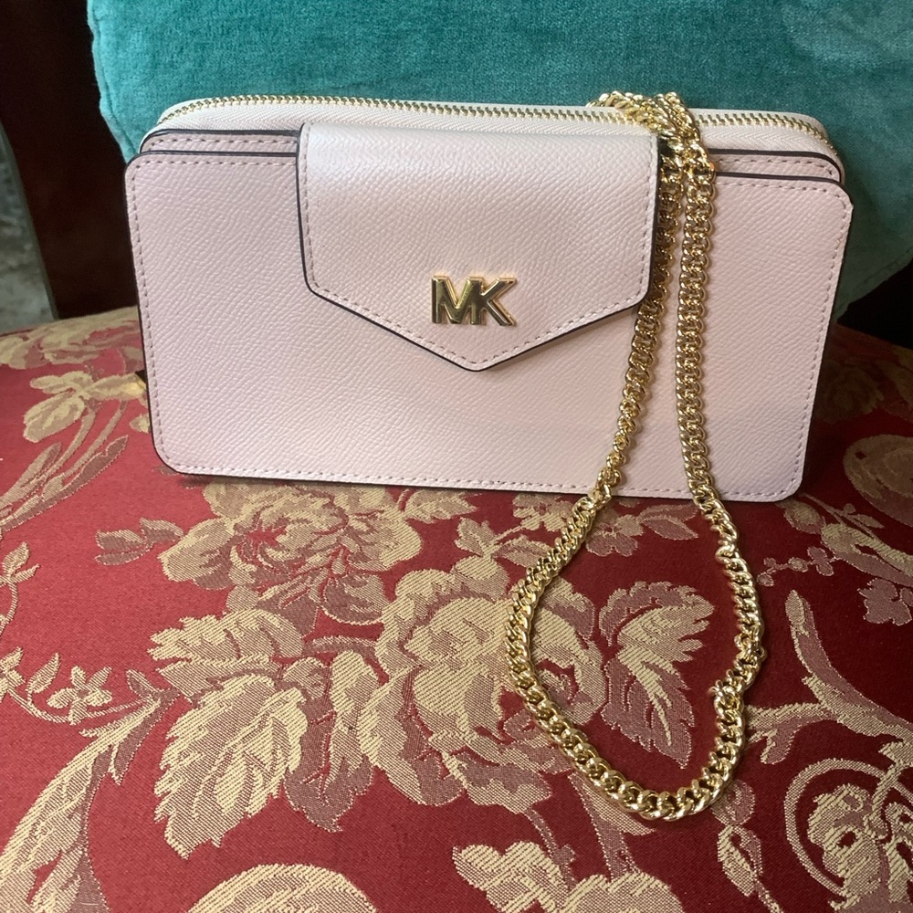 Michael Kors Pink Leather Wallet on Chain *NEW without tags